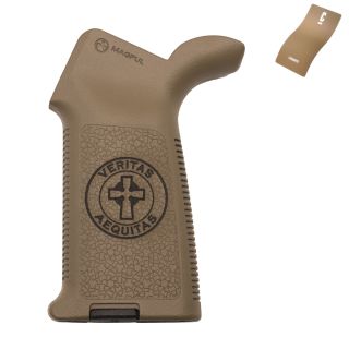AR-15/M4 Magpul MOE Grip - Veritas Aequitas - Magpul FDE