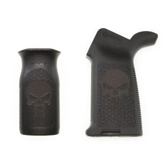 AR-15 Magpul MOE + MVG Grip Set - Punisher Skull - Black