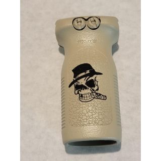 Magpul RVG Vertical Grip - *ORPH* Cerakote Brown Sand - Mechanic - Magpul Blemish